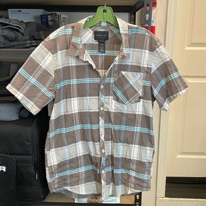 O’Neill men’s medium button up short sleeve shirt